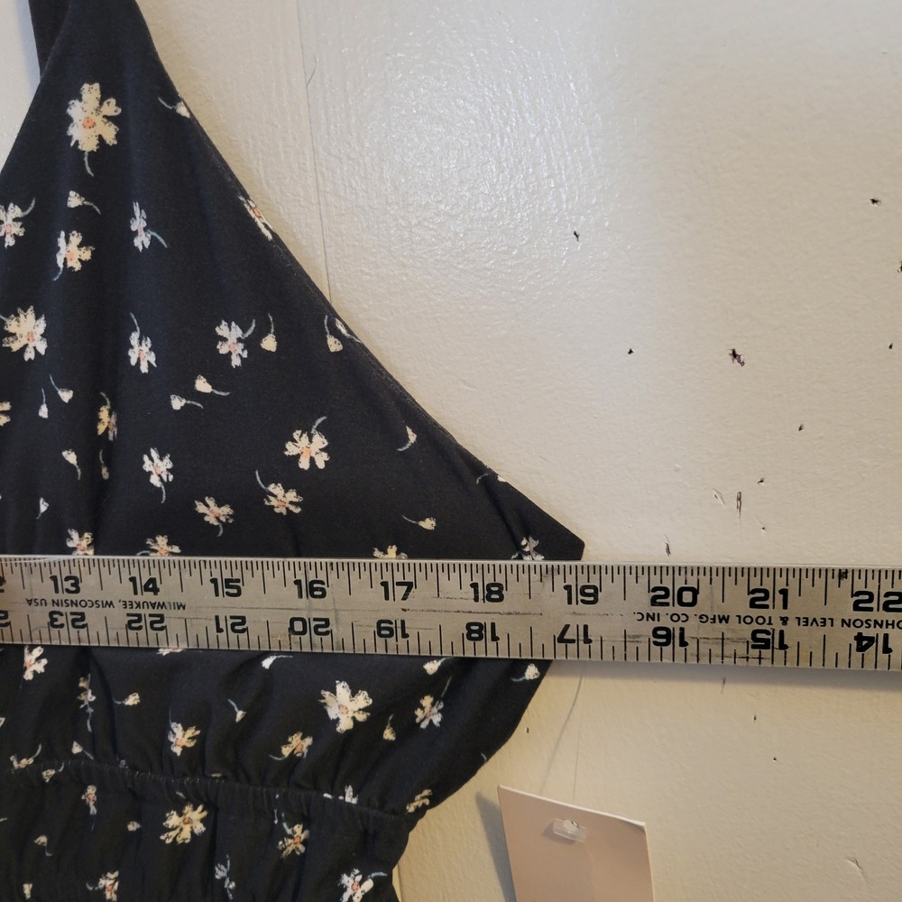 SO Smocked Waist Romper Sleeveless Womens Sz XL Black Floral Boho Festival NWT - Picture 4 of 8